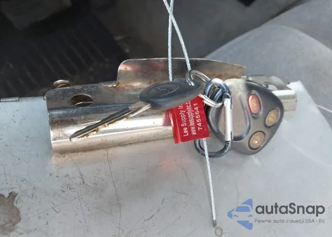 2005 Chevrolet Tahoe Ls from USA, damaged, VIN 1GNEC13V25R167352